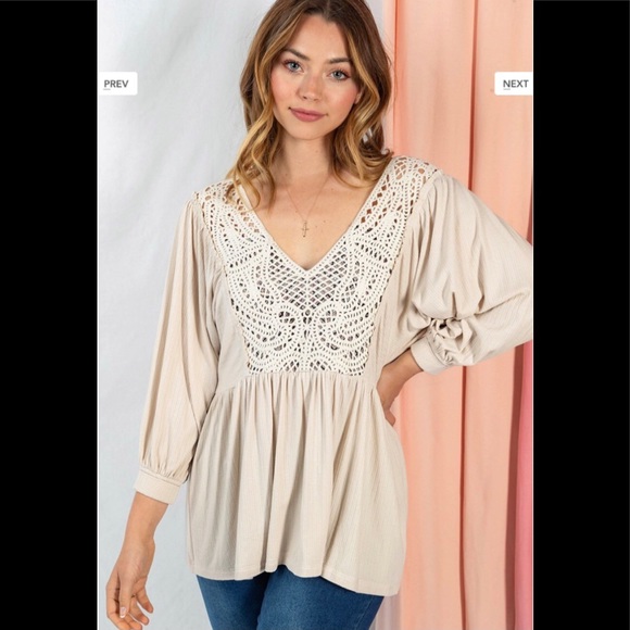 White Birch 3/4 Sleeve Solid Knit Top V-Neck Crocheted Lace Inset With Open back - Picture 1 of 10